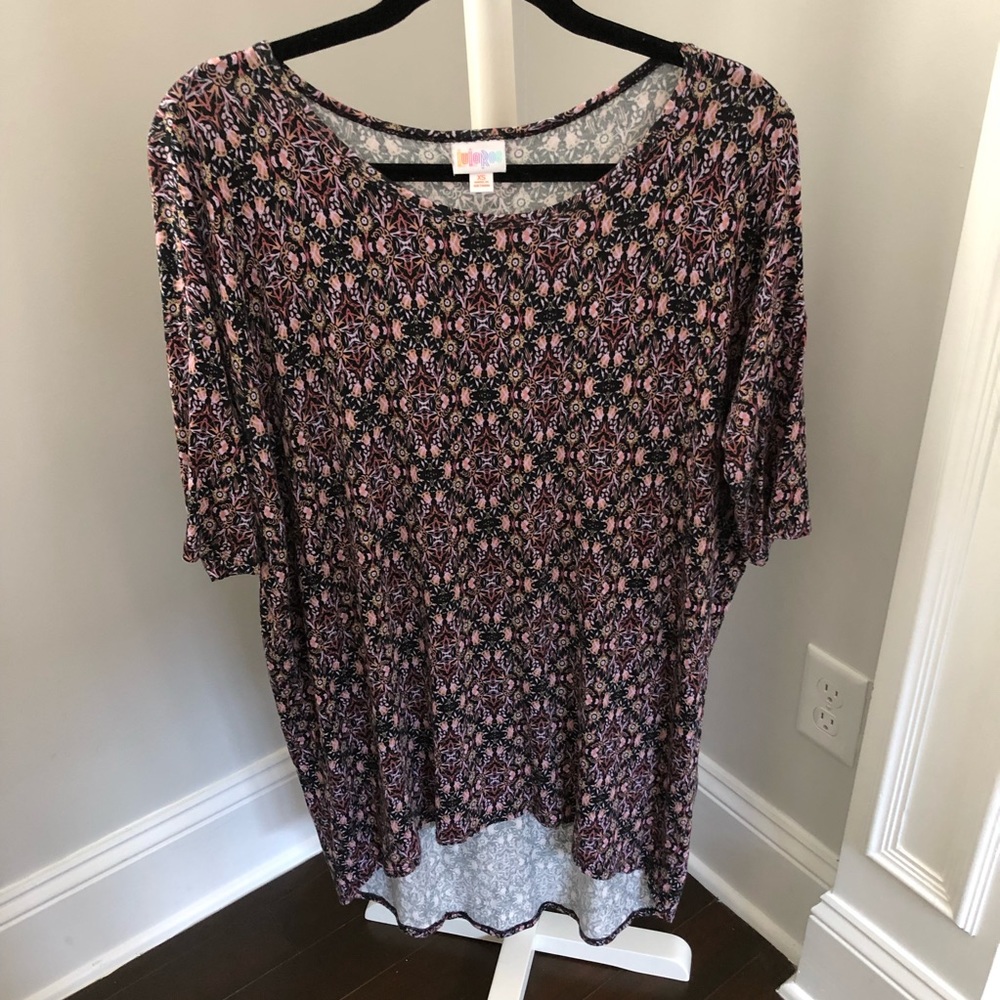 LuLaRoe shirt